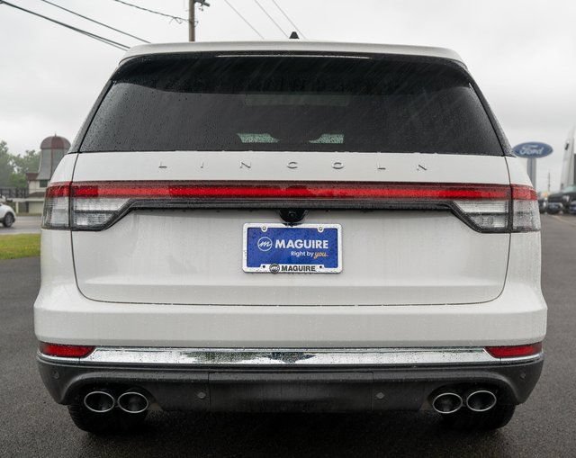 Used 2025 Lincoln Aviator Reserve w/ Illumination Package AWD/4WD image 7