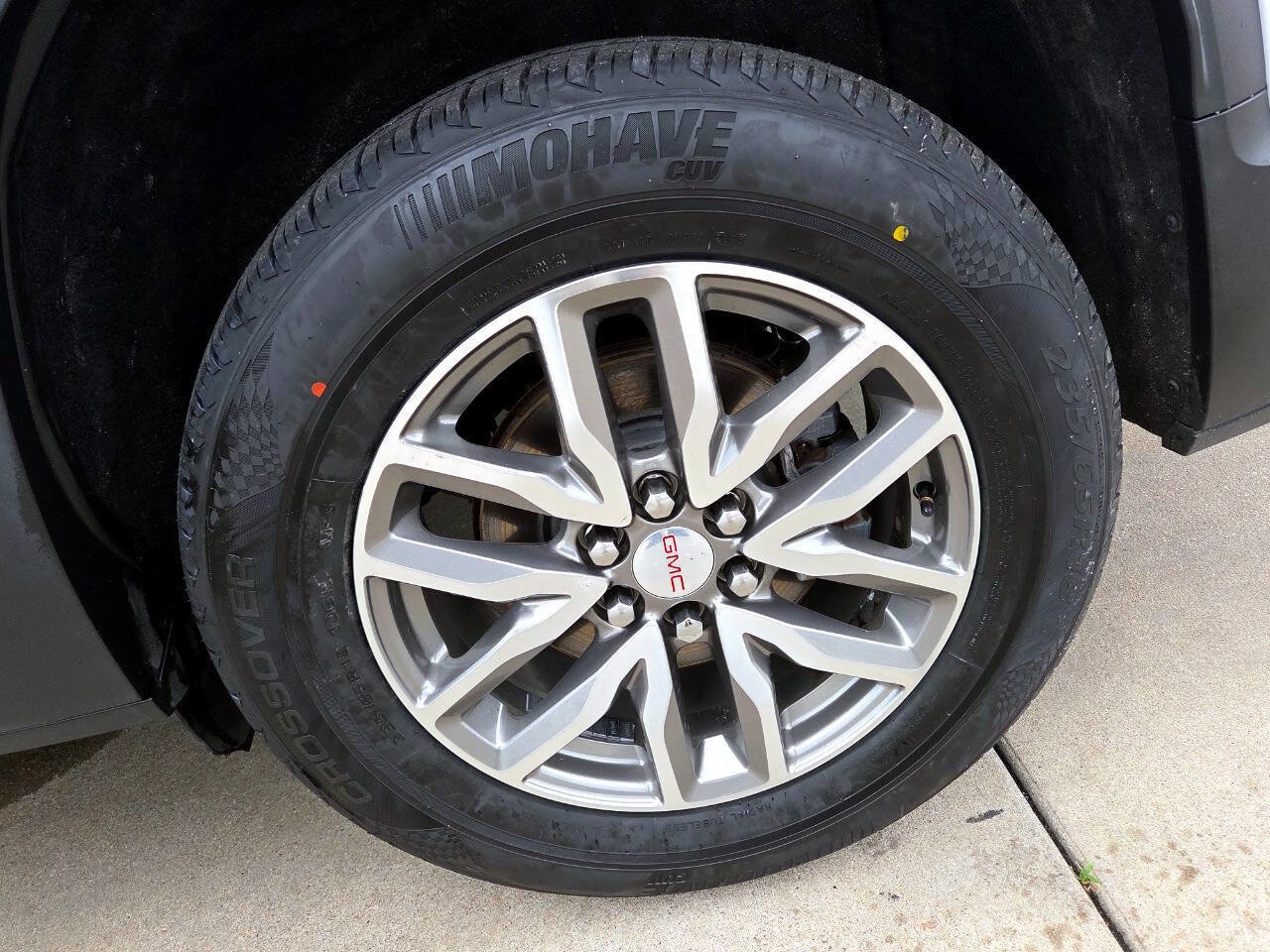 Used 2018 GMC Acadia SLE w/ LPO, Floor Liner Package image 50