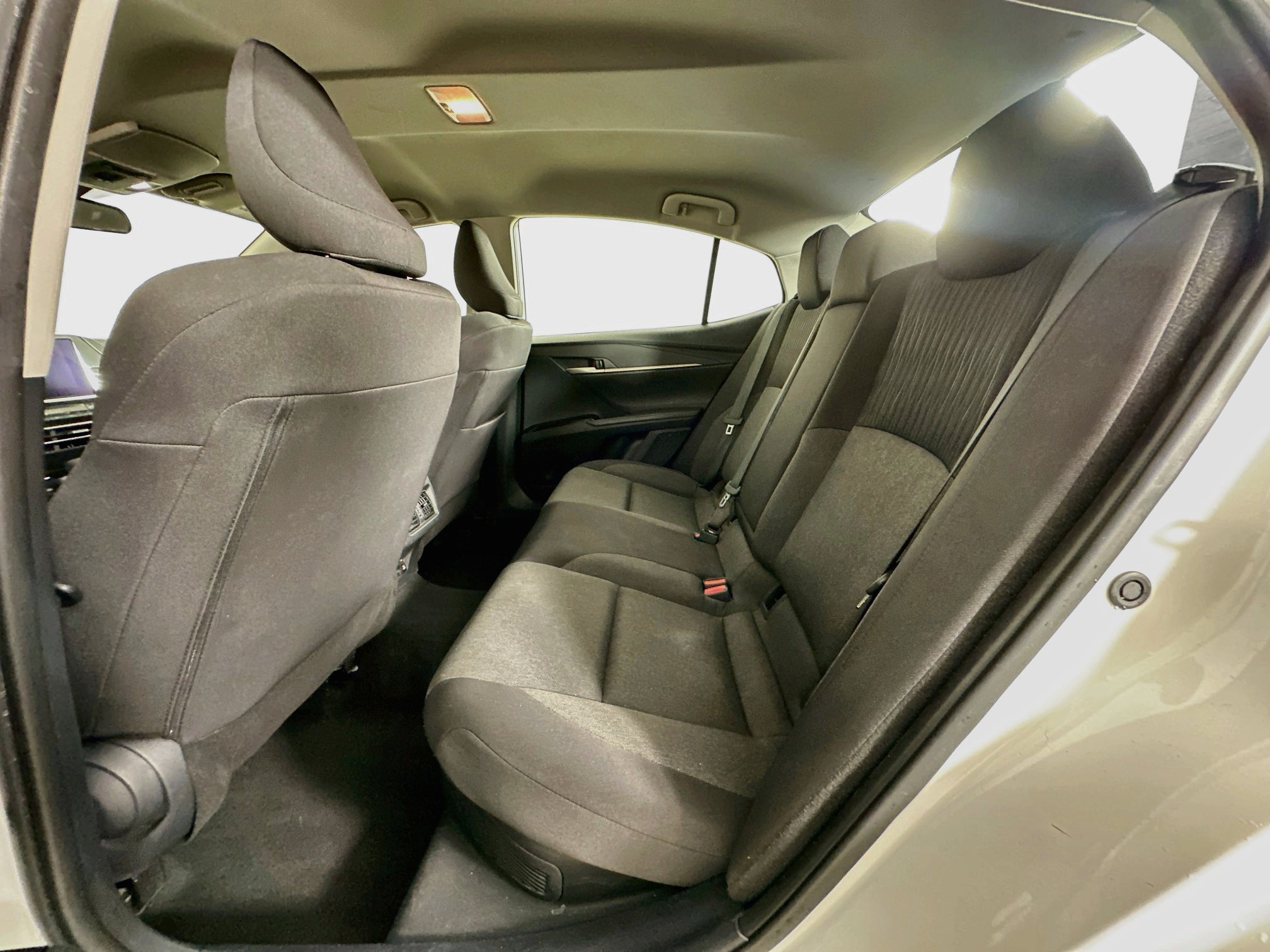 Used 2025 Toyota Camry LE FWD image 26