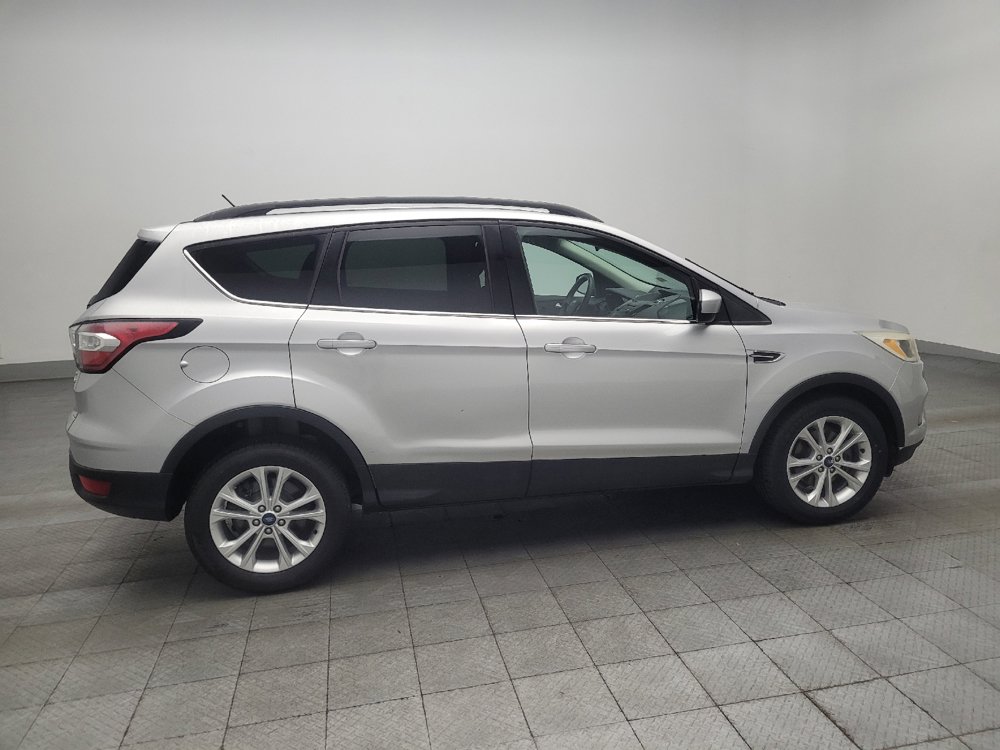 Used 2018 Ford Escape SE FWD image 10