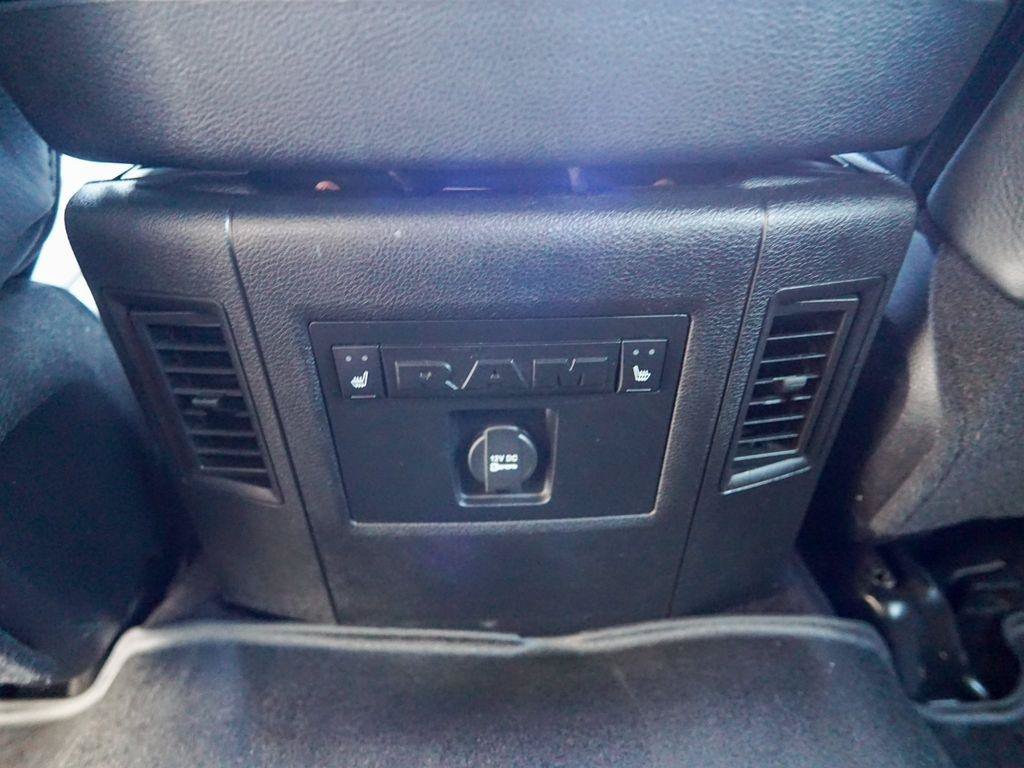 Used 2016 RAM 2500 Limited AWD/4WD image 18