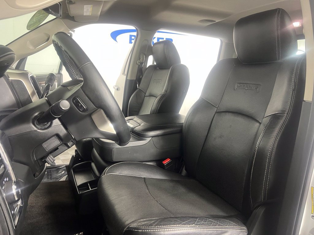 Used 2015 RAM 3500 Laramie w/ Convenience Group AWD/4WD image 19