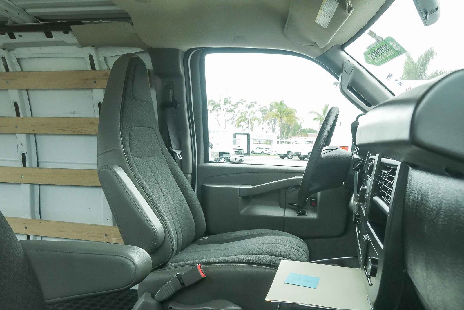 Used 2022 Chevrolet Express 2500 w/ Driver Convenience Package image 12