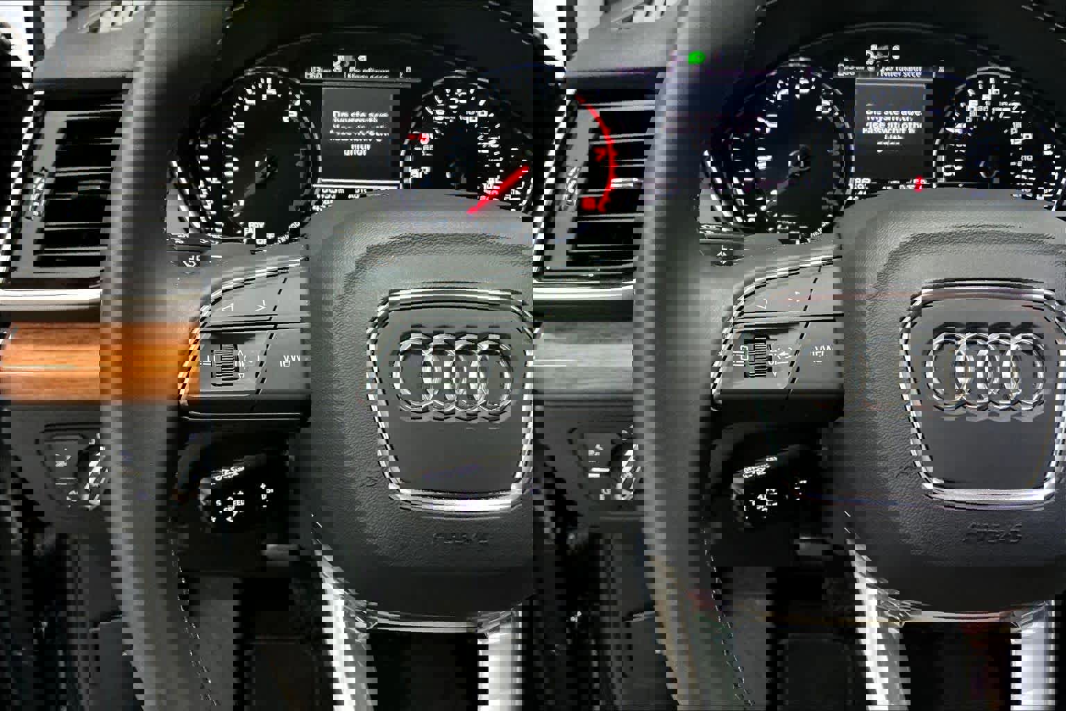 Used 2023 Audi Q5 2.0T Premium w/ Convenience Package image 20