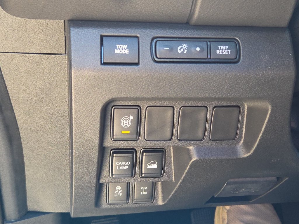 Used 2025 Nissan Frontier PRO-4X w/ Interior Protection Package AWD/4WD image 27