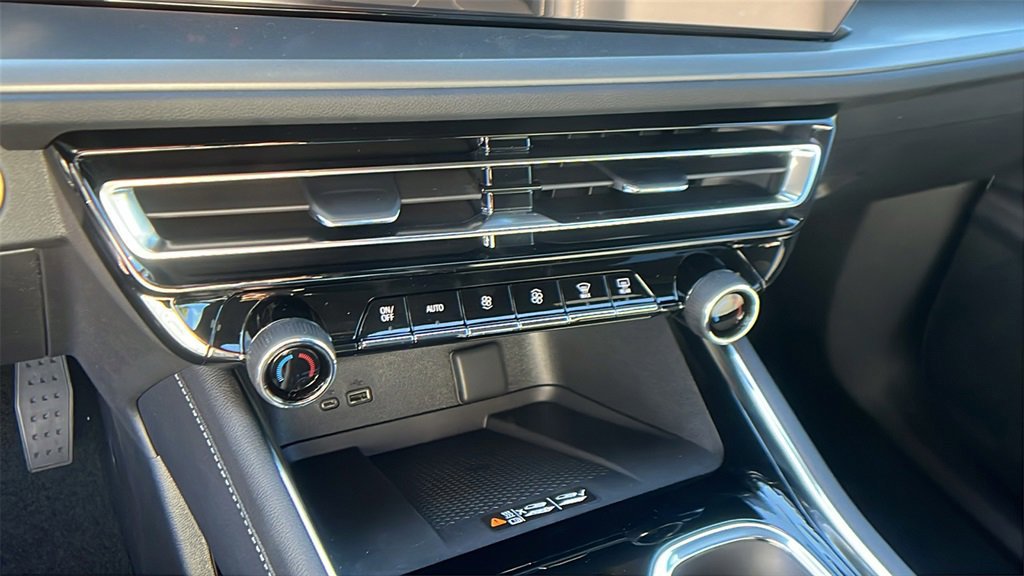 New 2026 Chevrolet Traverse LT w/ Driver Confidence Package image 26