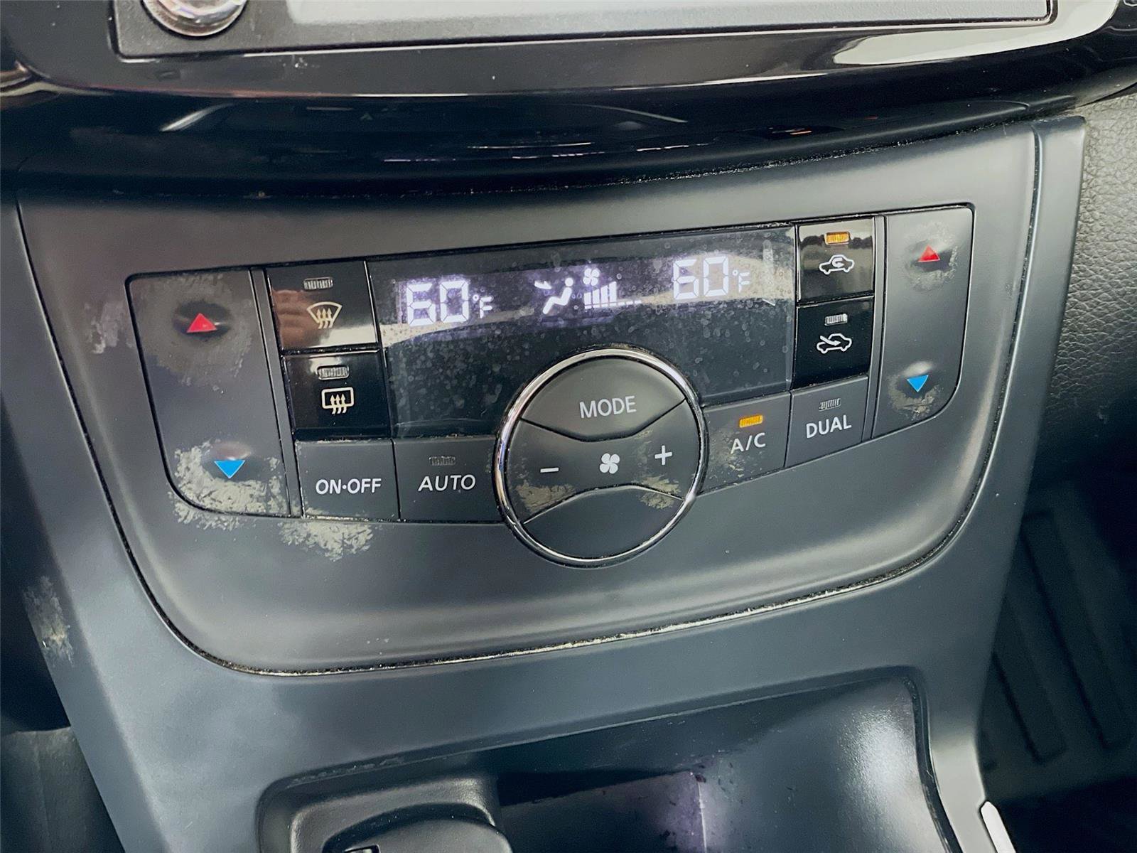 Used 2019 Nissan Sentra SV FWD image 17