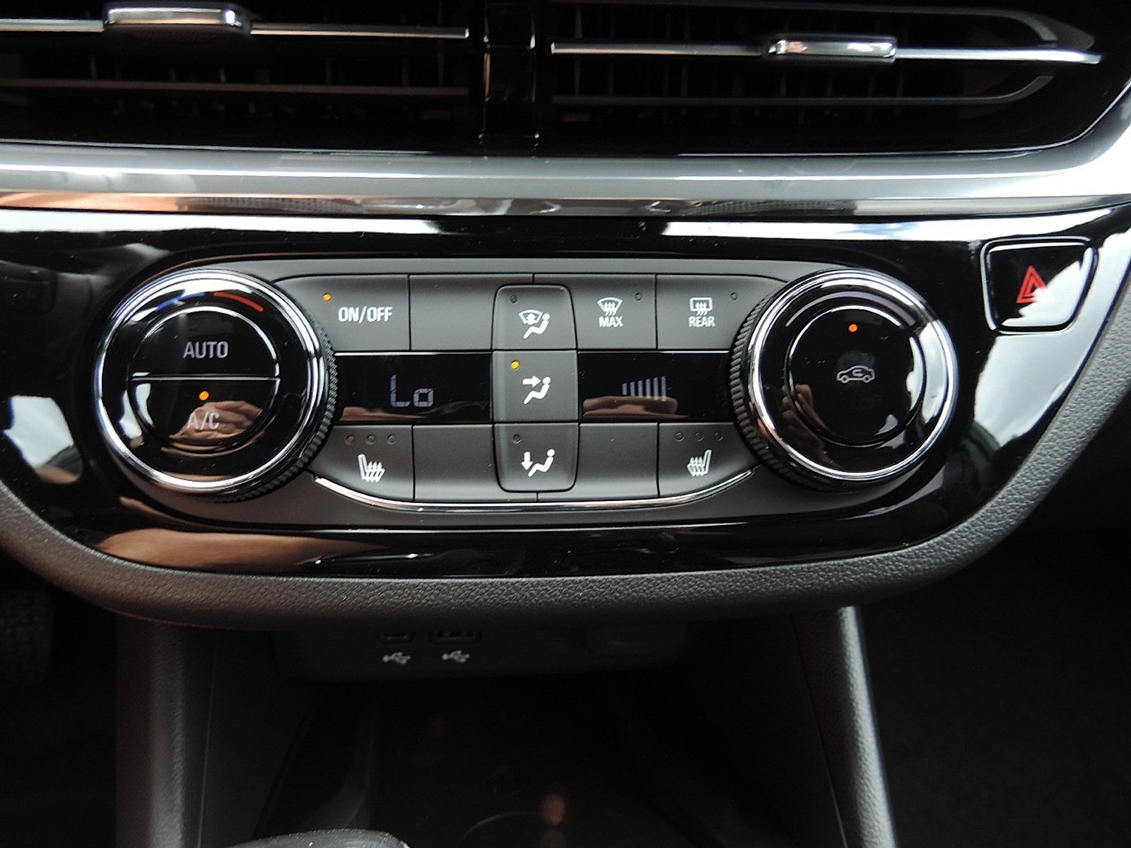 New 2026 Buick Envista Sport Touring w/ Convenience I Package FWD image 18