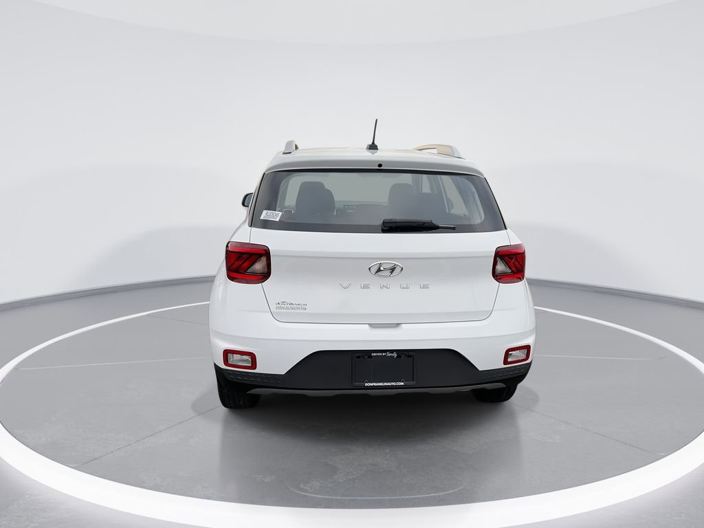 Used 2024 Hyundai Venue SEL image 7
