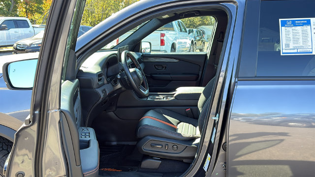 Used 2026 Honda Passport TrailSport image 10