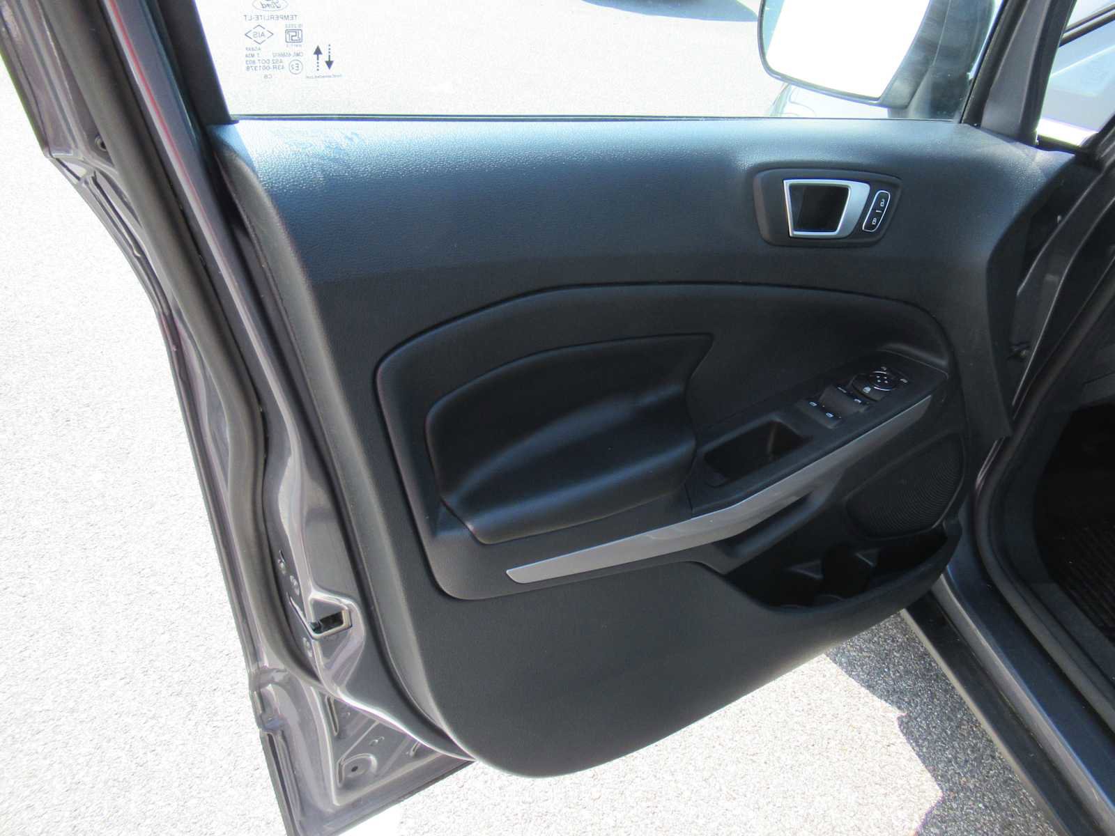 Used 2022 Ford EcoSport Titanium w/ Interior Protection Package image 15