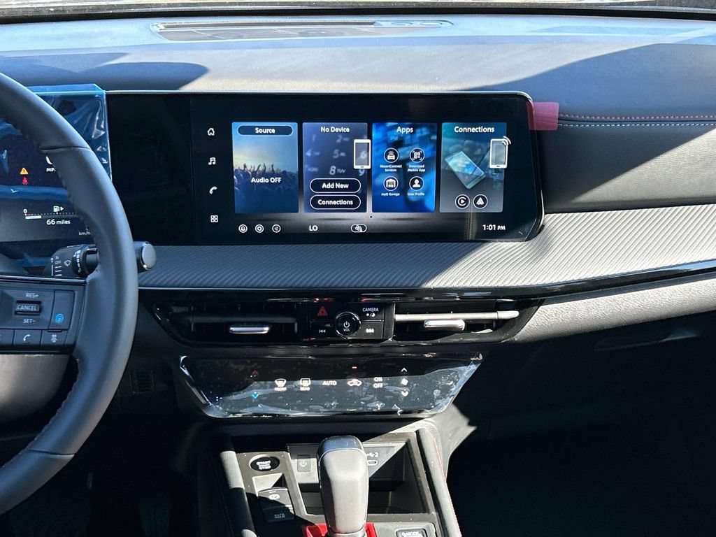 New 2026 Nissan Kicks SR w/ Illumination Package FWD image 21
