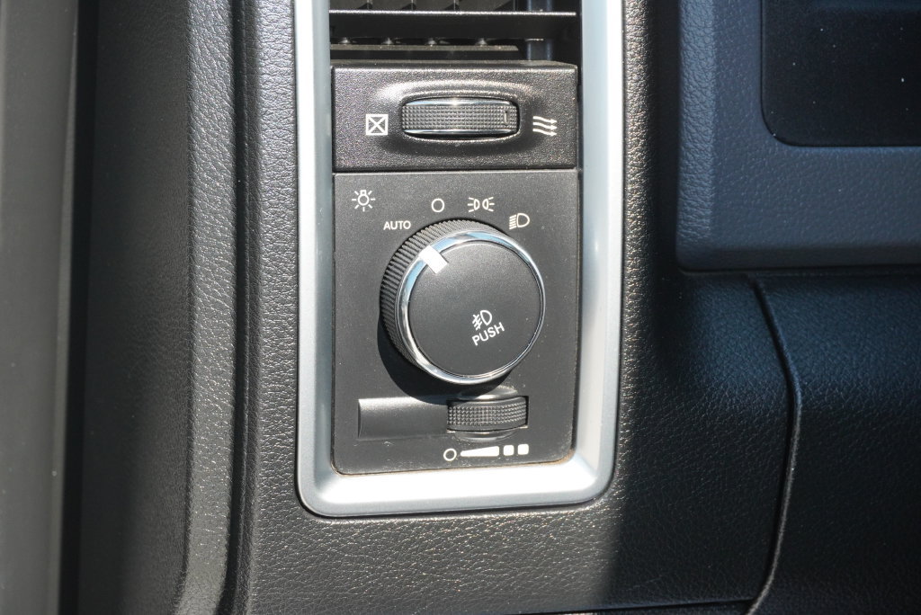Used 2015 RAM 5500 SLT w/ Quick Order Package 29G SLT AWD/4WD image 16