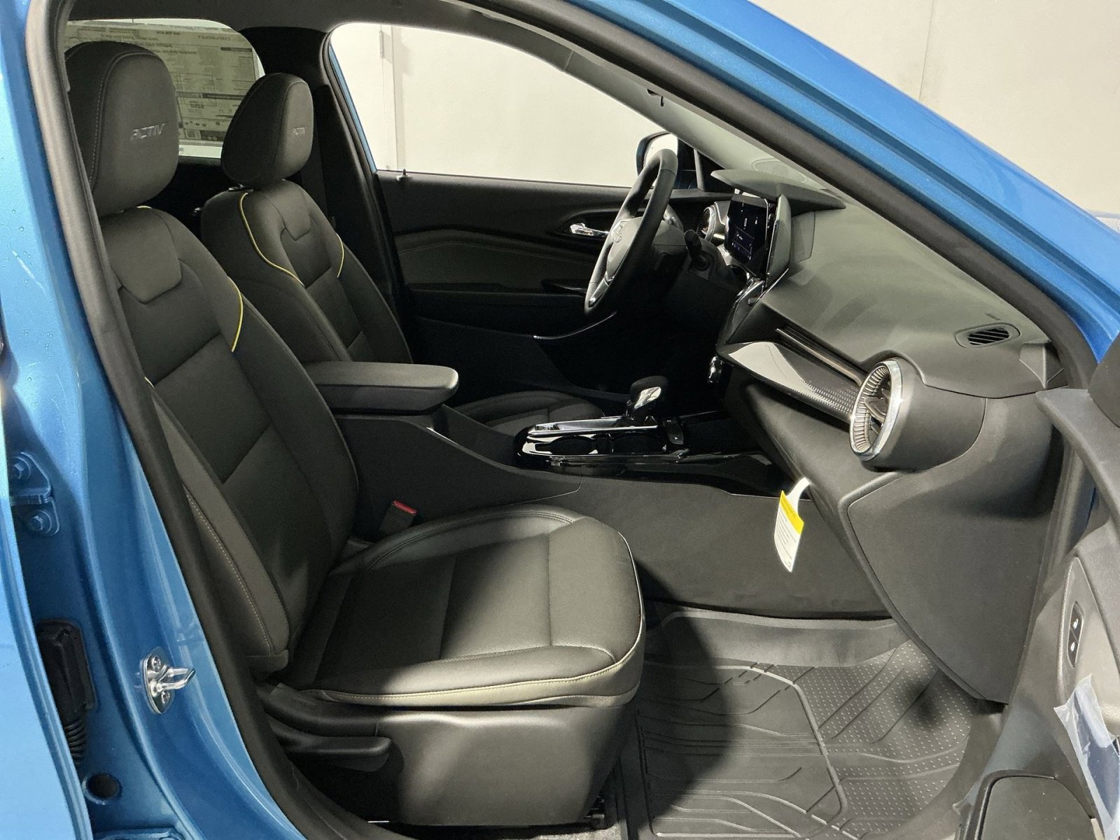 New 2026 Chevrolet Trax ACTIV w/ Driver Confidence Package image 32