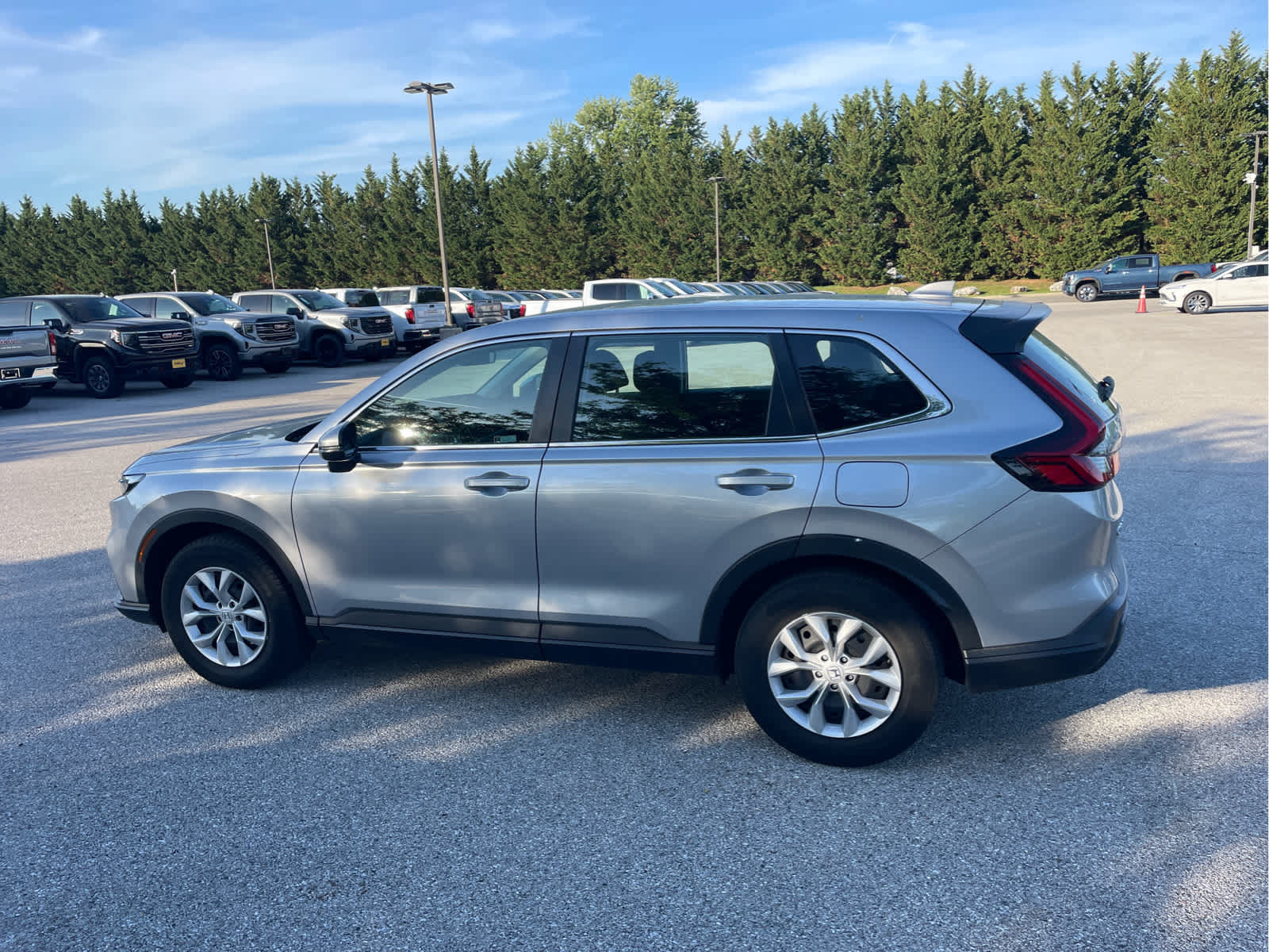 Used 2024 Honda CR-V LX image 3