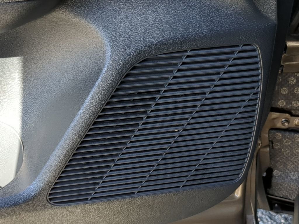 New 2026 Nissan Kicks SV image 13