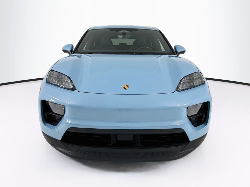 Certified 2025 Porsche Macan Electric RWD image 6