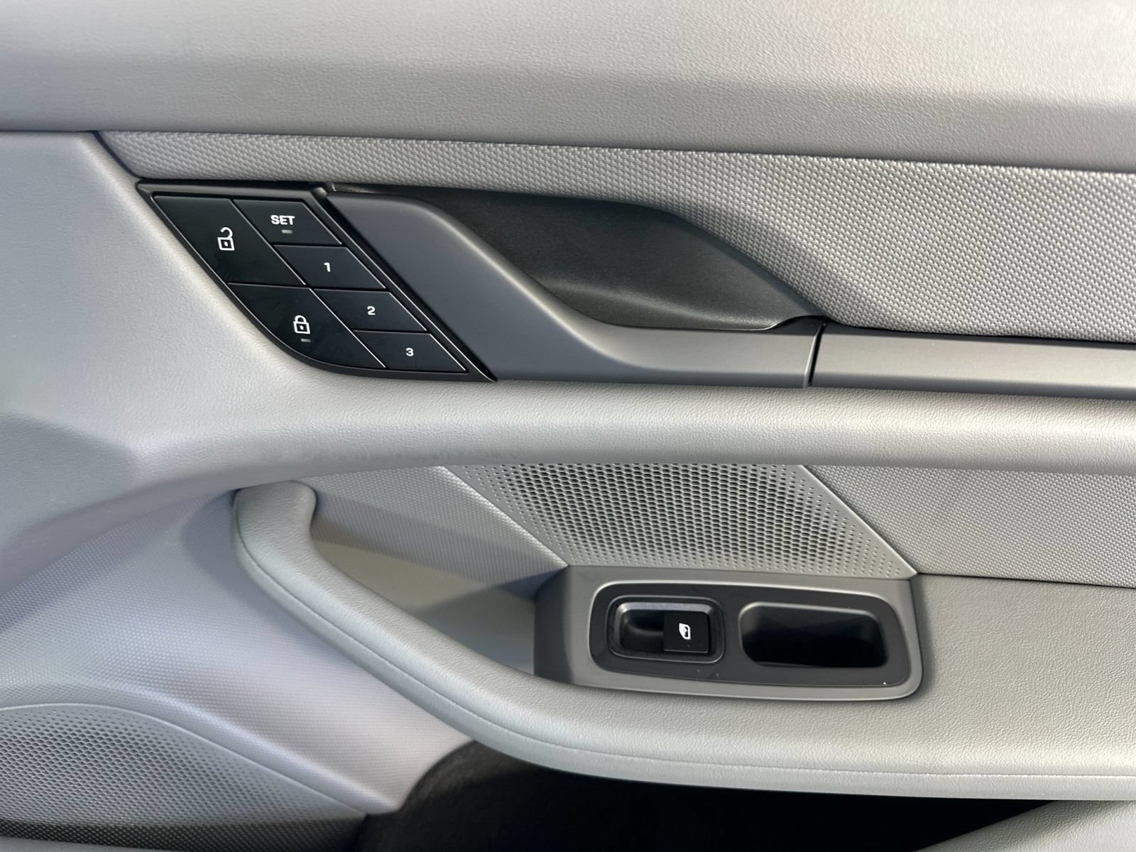 Certified 2023 Porsche Taycan RWD image 19