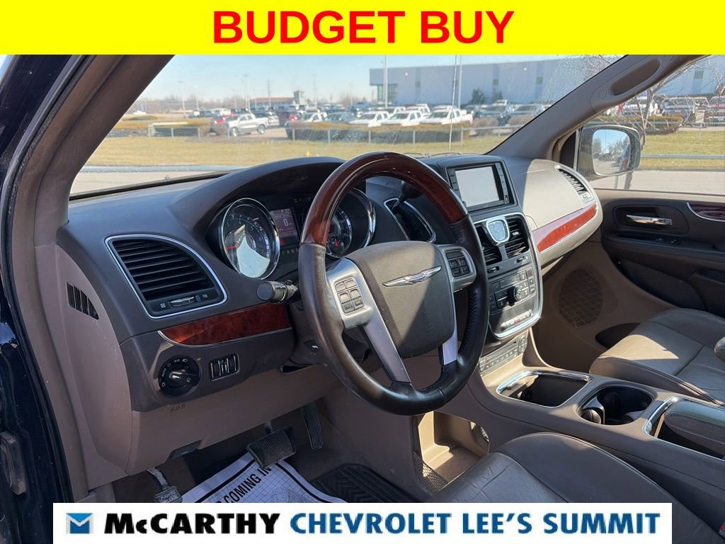 Used 2012 Chrysler Town & Country Limited w/ Luxury Group image 56