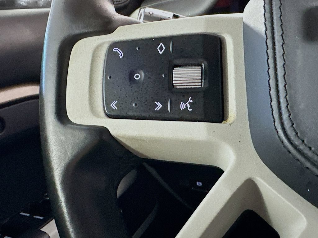 Used 2020 Land Rover Defender 110 SE AWD/4WD image 25