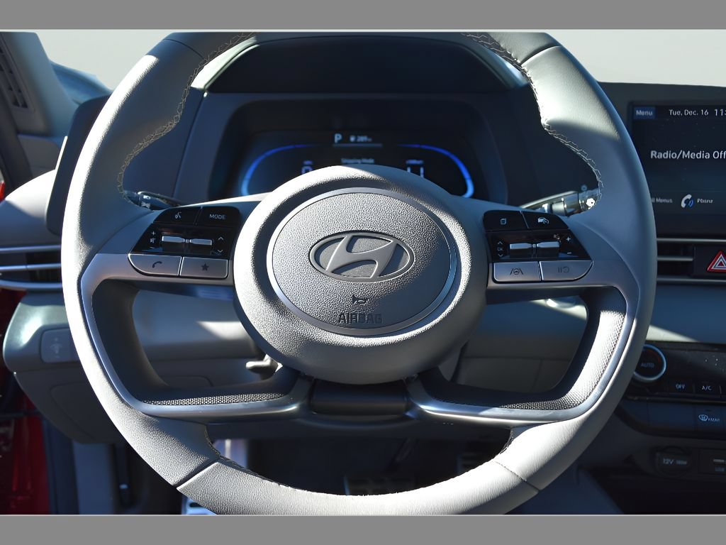 New 2026 Hyundai Elantra Sport FWD image 18