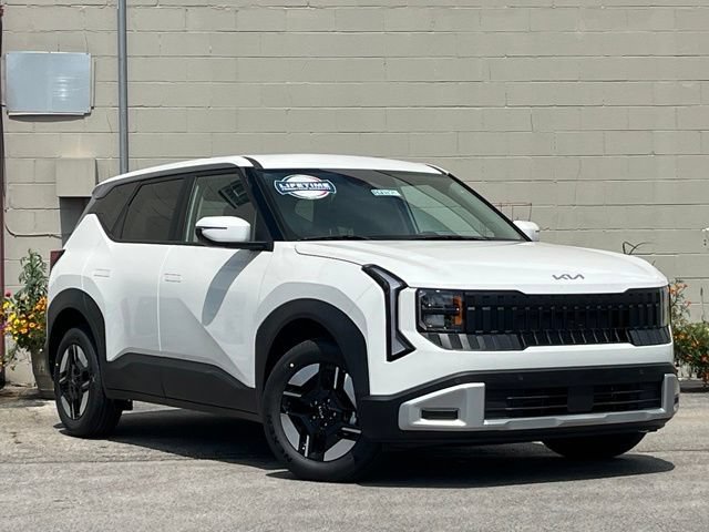 New 2027 Kia Seltos LX