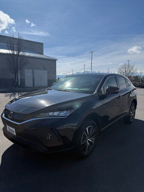 Certified 2022 Toyota Venza LE image 6