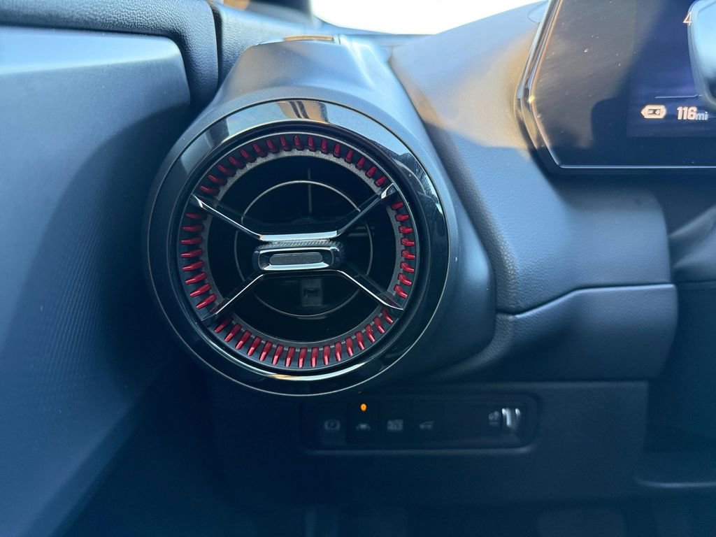 Certified 2025 Chevrolet Equinox EV RS image 24