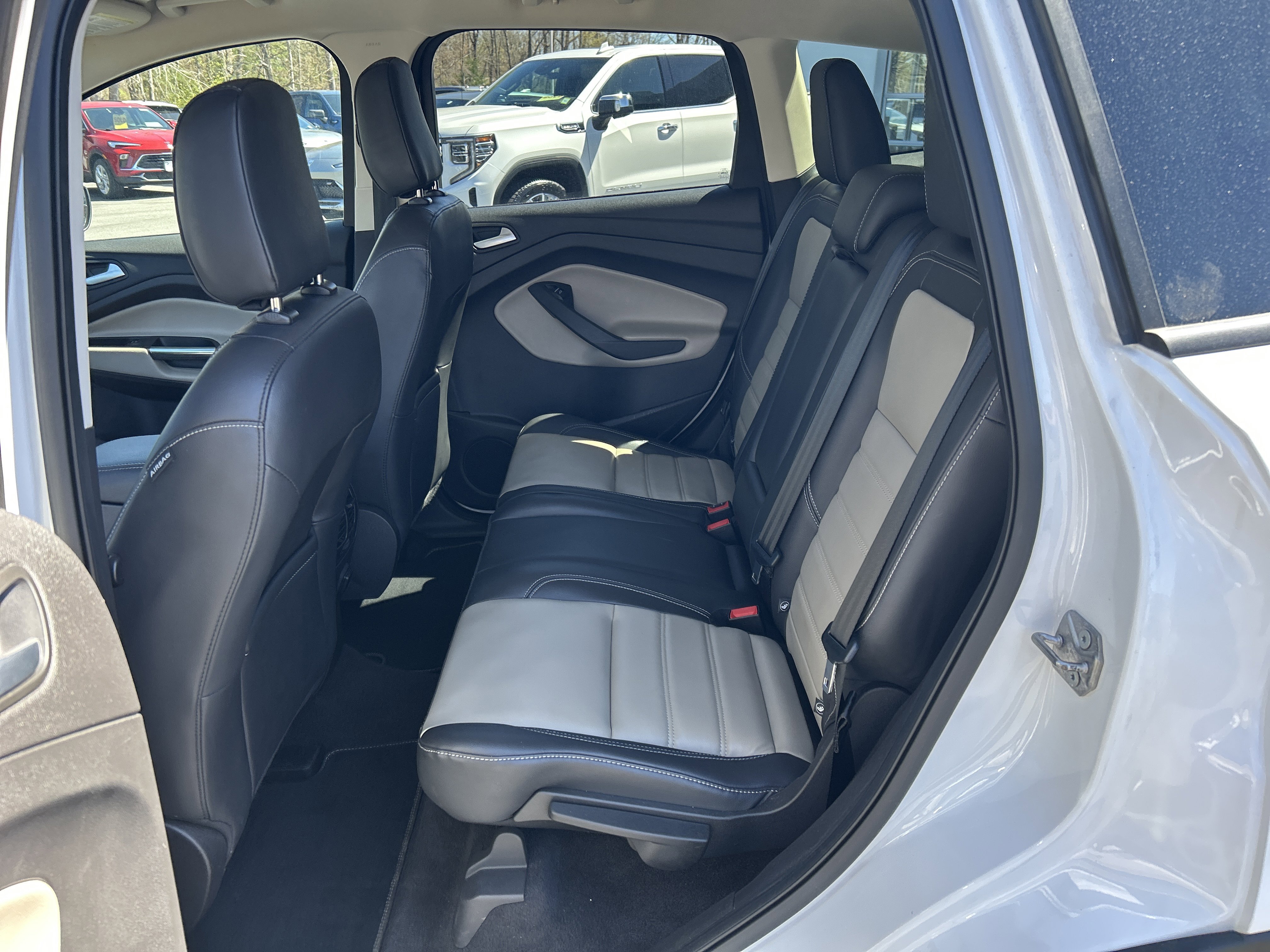 Used 2019 Ford Escape SEL AWD/4WD image 19