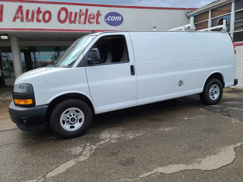 Used 2018 GMC Savana 2500 Extended w/ Driver Convenience Package RWD image 1
