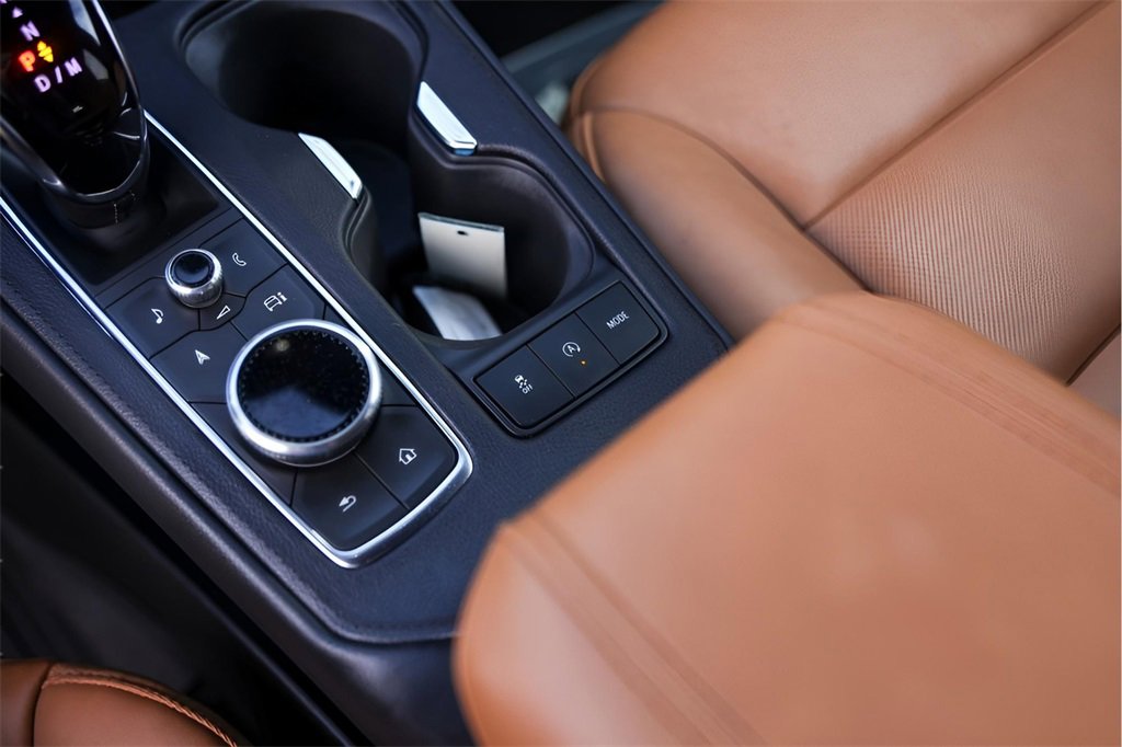 Used 2024 Cadillac XT4 Premium Luxury w/ Active Safety Package image 25