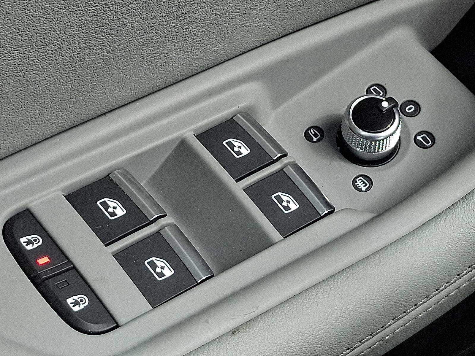 Used 2025 Audi A5 2.0T Prestige image 34