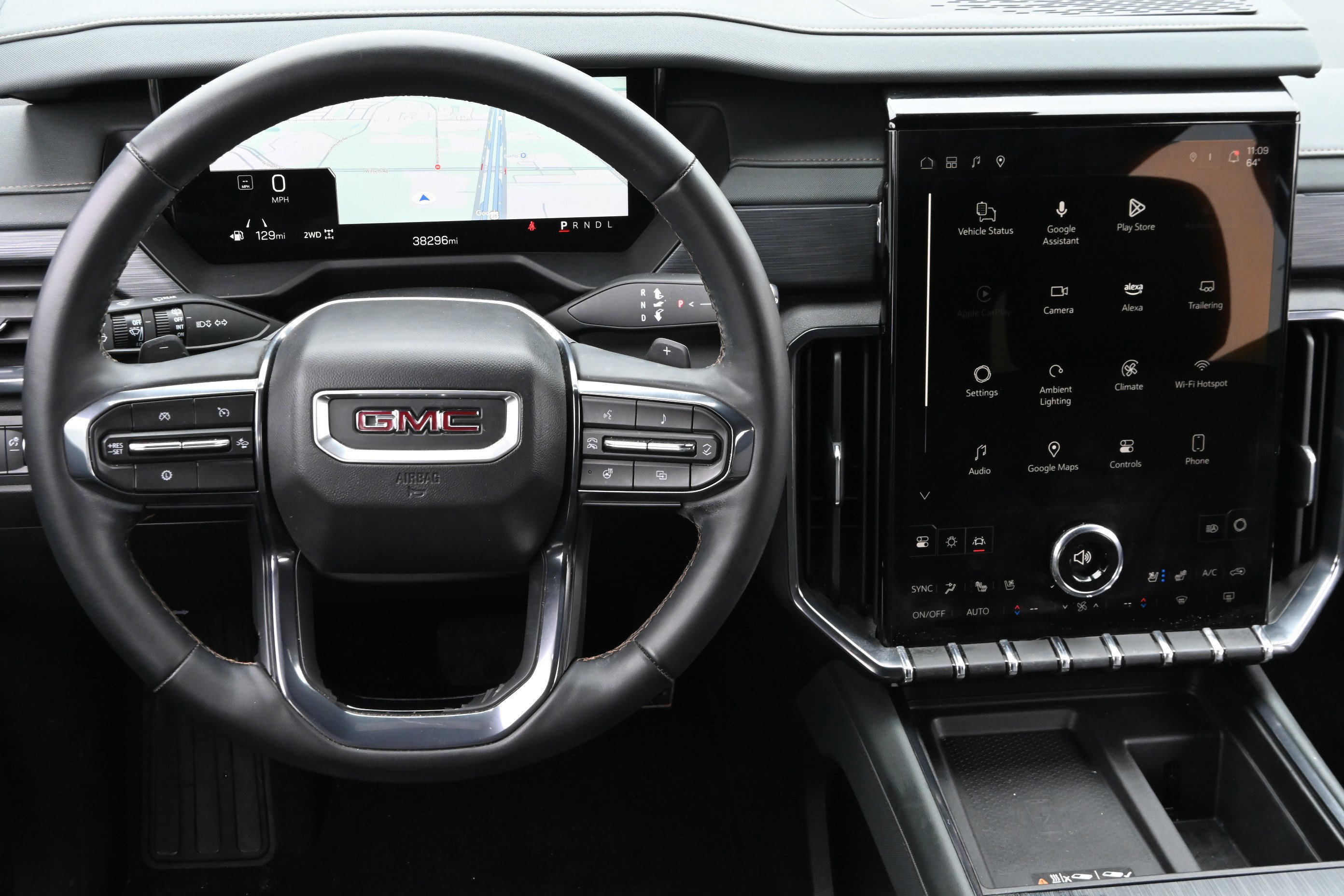 Used 2024 GMC Acadia AT4 w/ Luxury Package image 17