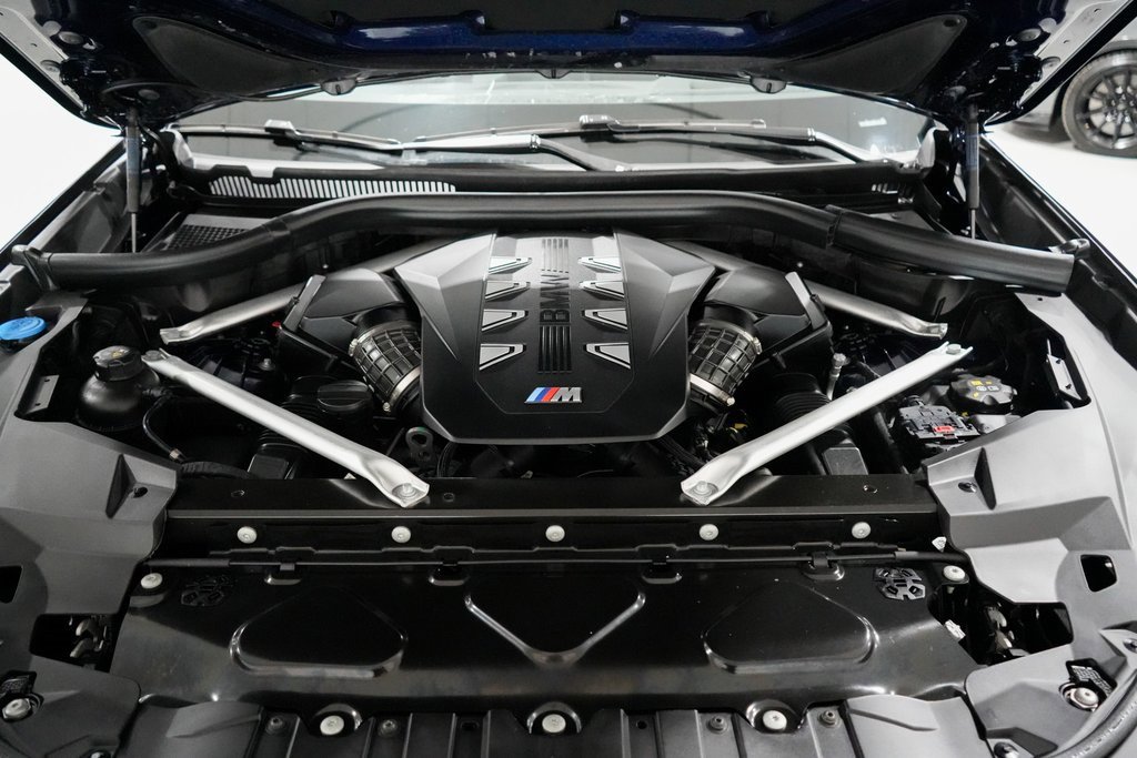 Used 2025 BMW X5 M60i image 45