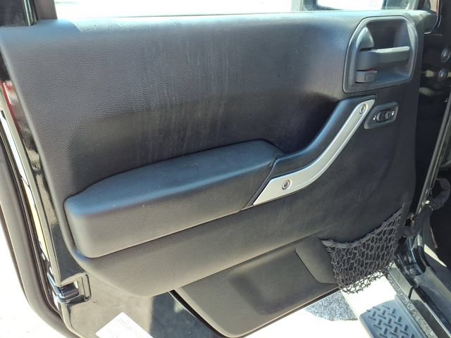 Used 2011 Jeep Wrangler Sahara AWD/4WD image 18