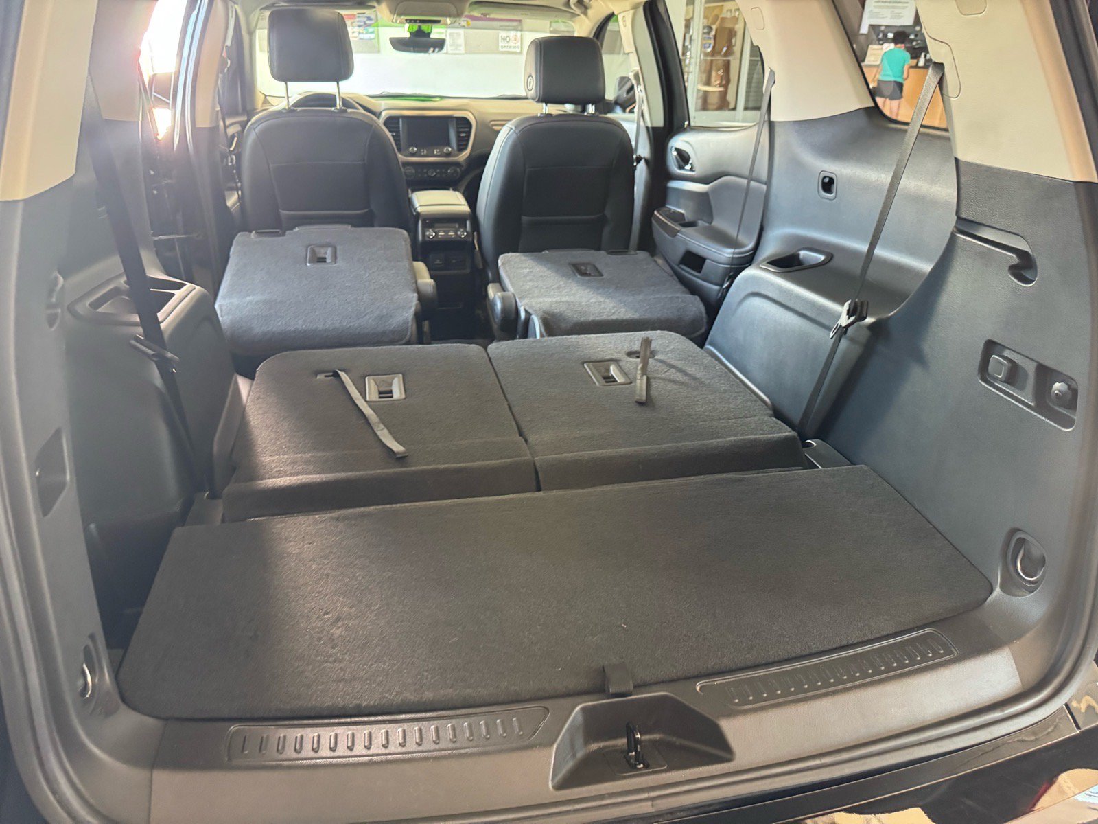 Certified 2023 GMC Acadia Denali w/ Black Diamond Edition AWD/4WD image 10