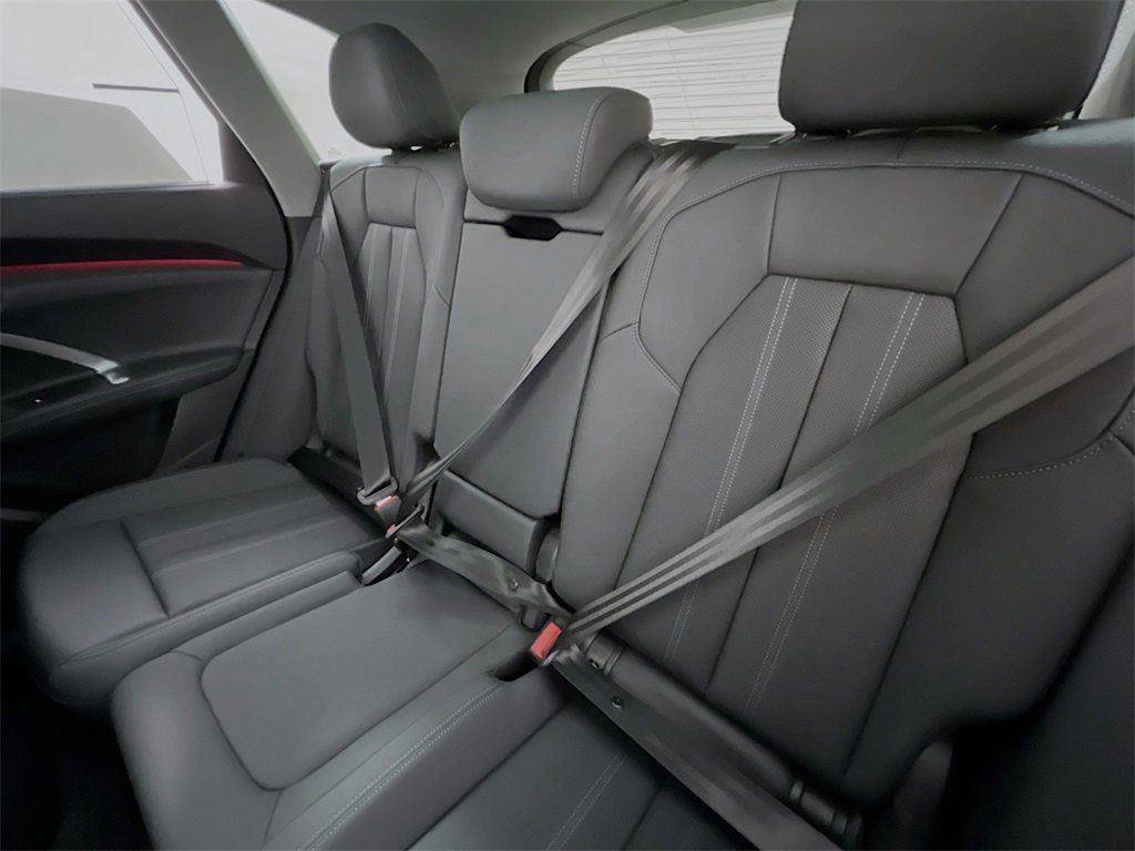 New 2025 Audi Q5 Premium Plus AWD/4WD image 23