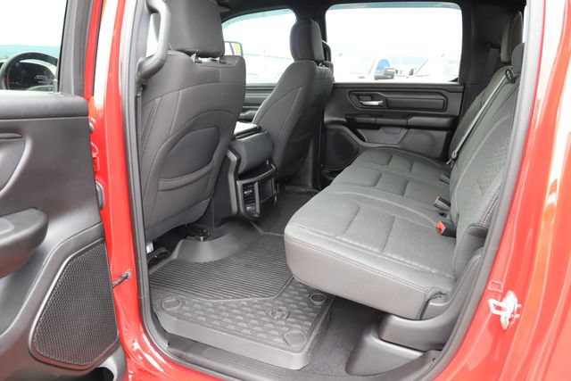 Used 2025 RAM 1500 Warlock AWD/4WD image 18