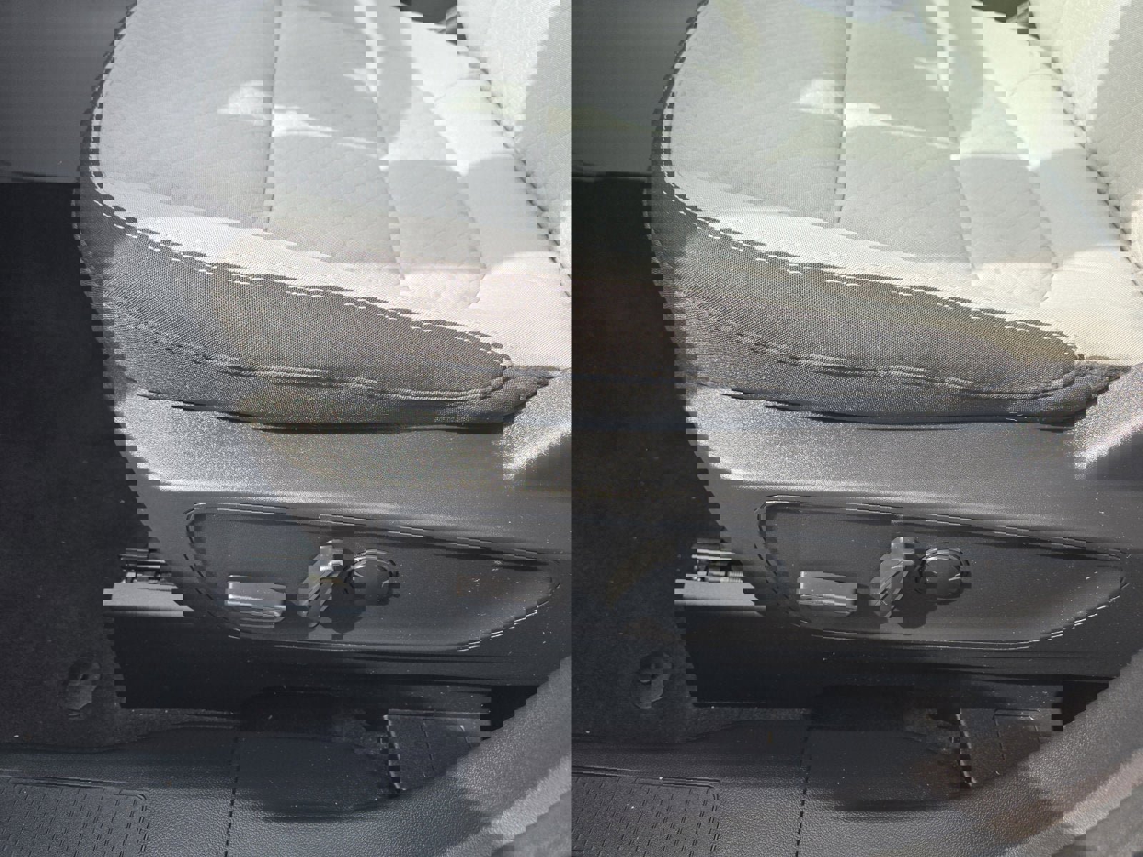 Used 2023 Ford Escape Active image 12