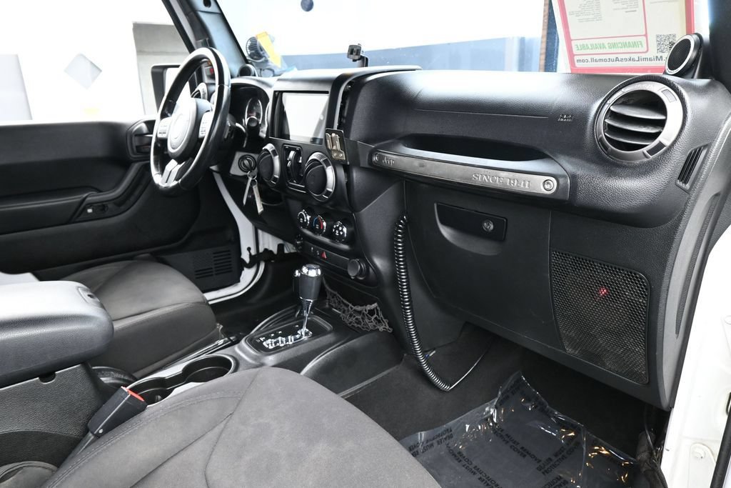 Used 2014 Jeep Wrangler Unlimited Sport w/ Power Convenience Group AWD/4WD image 42