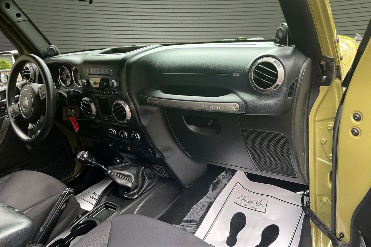 Used 2013 Jeep Wrangler Sport AWD/4WD image 25
