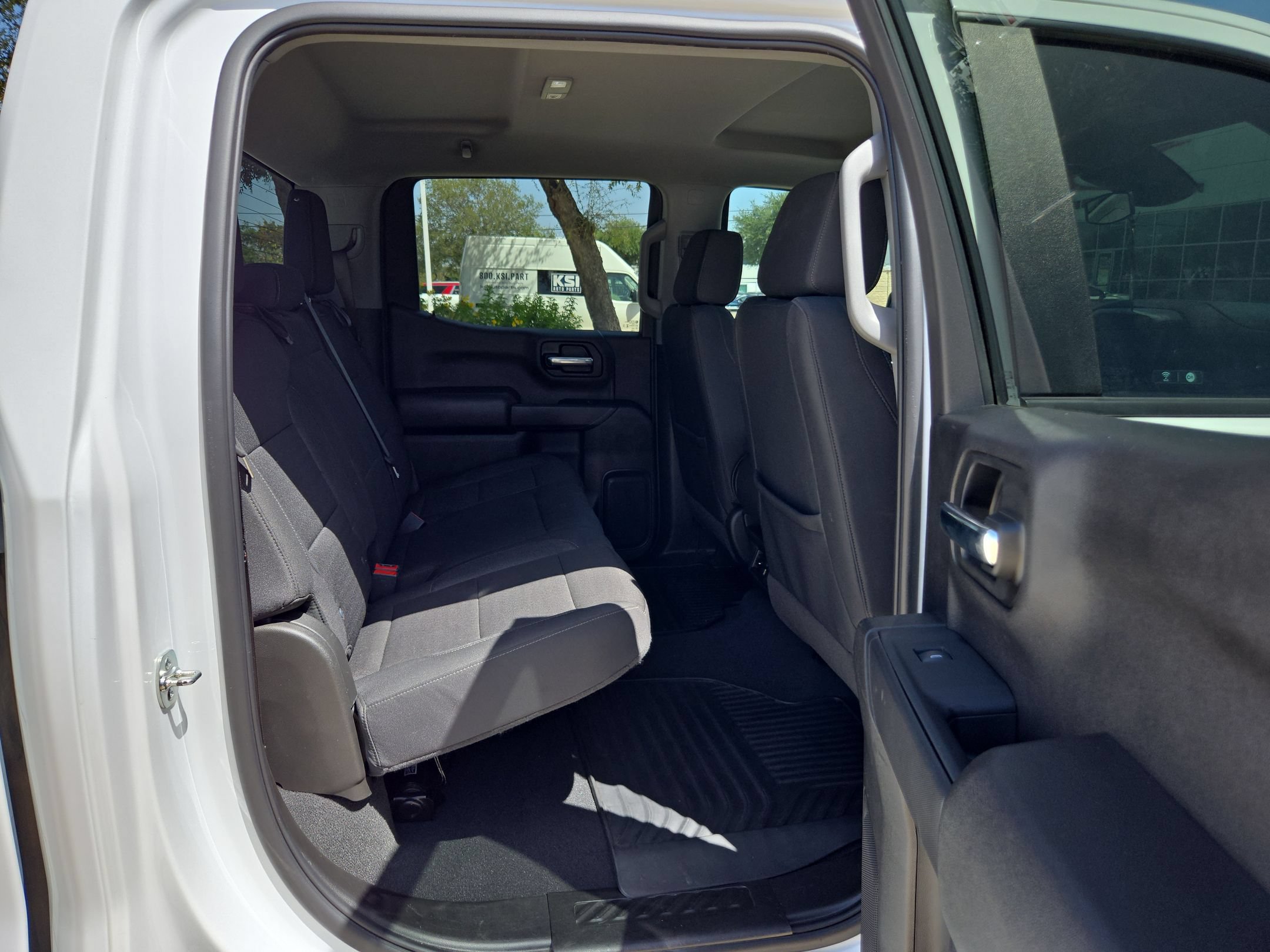 Certified 2025 Chevrolet Silverado 1500 Custom AWD/4WD image 22