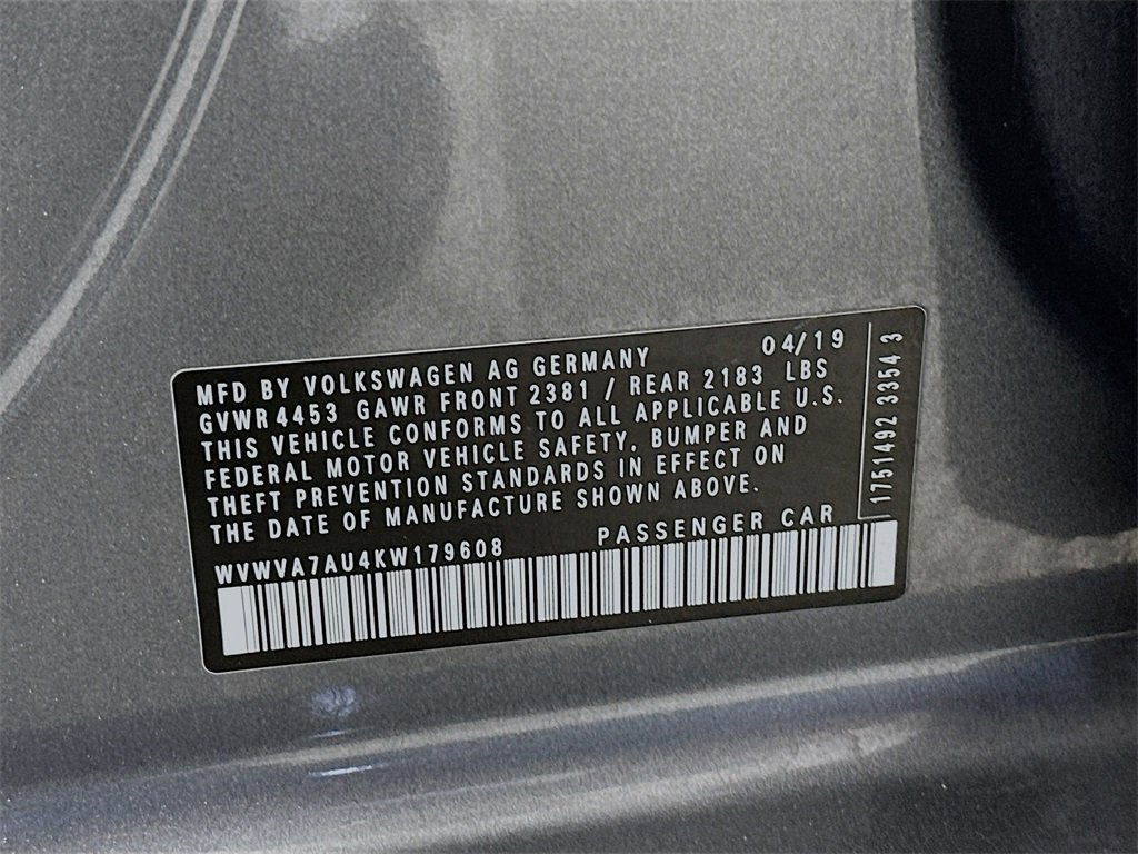 Used 2019 Volkswagen Golf R 4-Door image 31