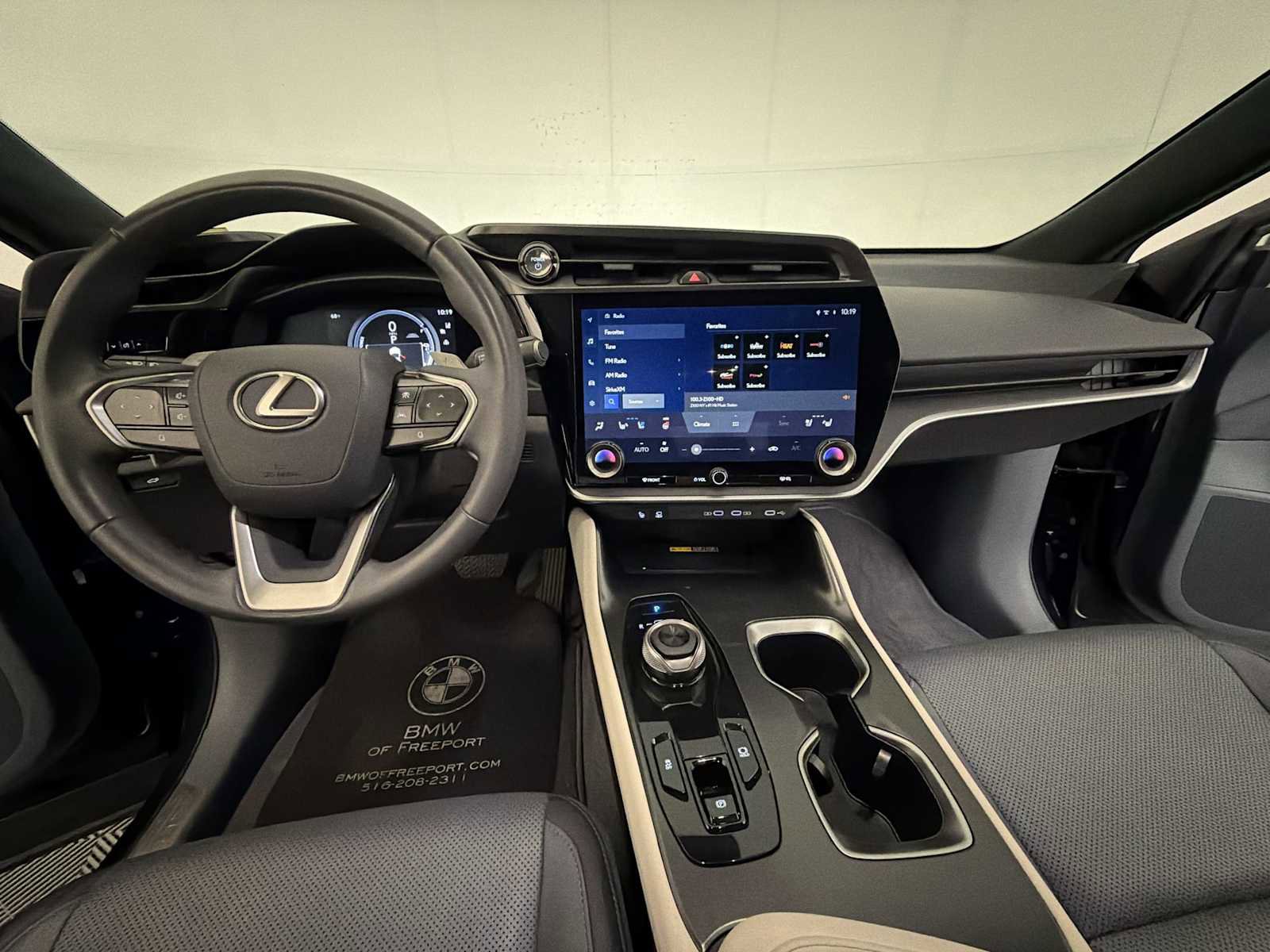 Used 2023 Lexus RZ 450e Premium w/ Technology Package AWD/4WD image 14