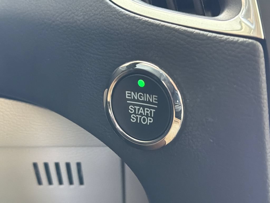 Used 2021 Ford Edge Titanium w/ Cargo Accessory Package FWD image 6