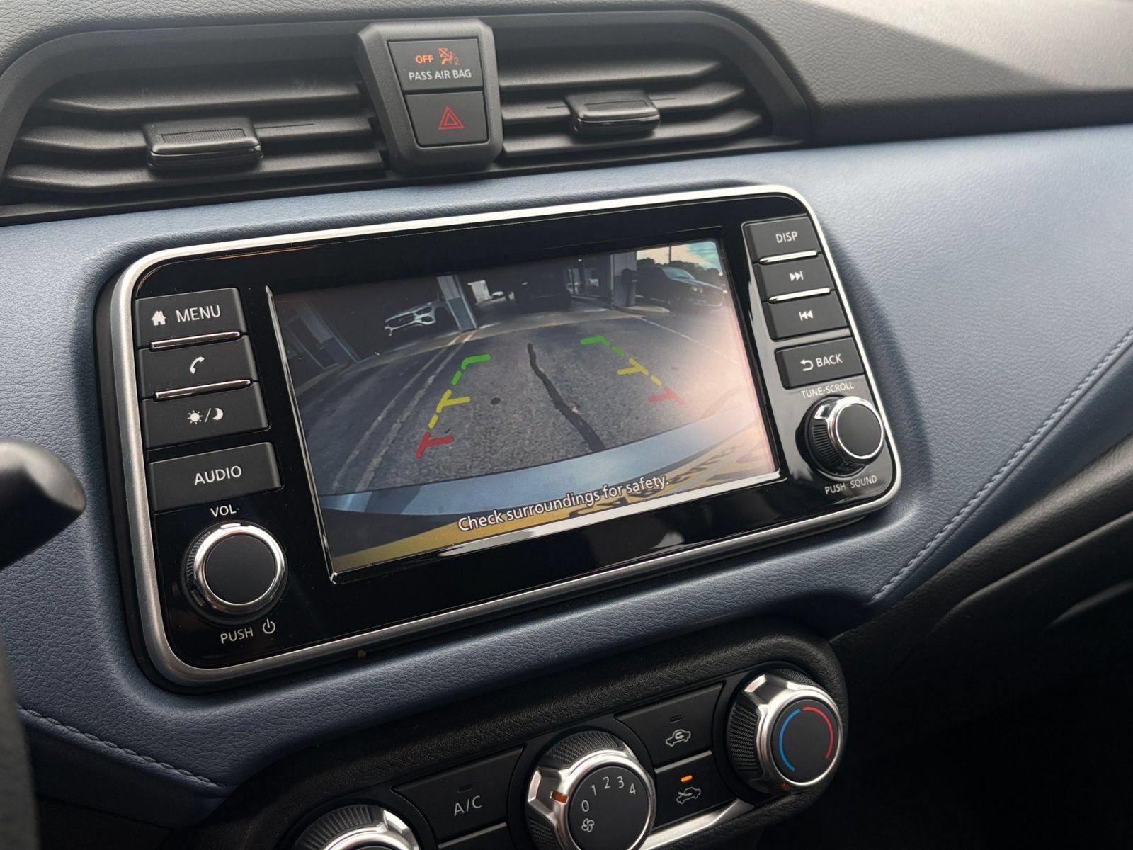 Used 2025 Nissan Versa SV FWD image 22