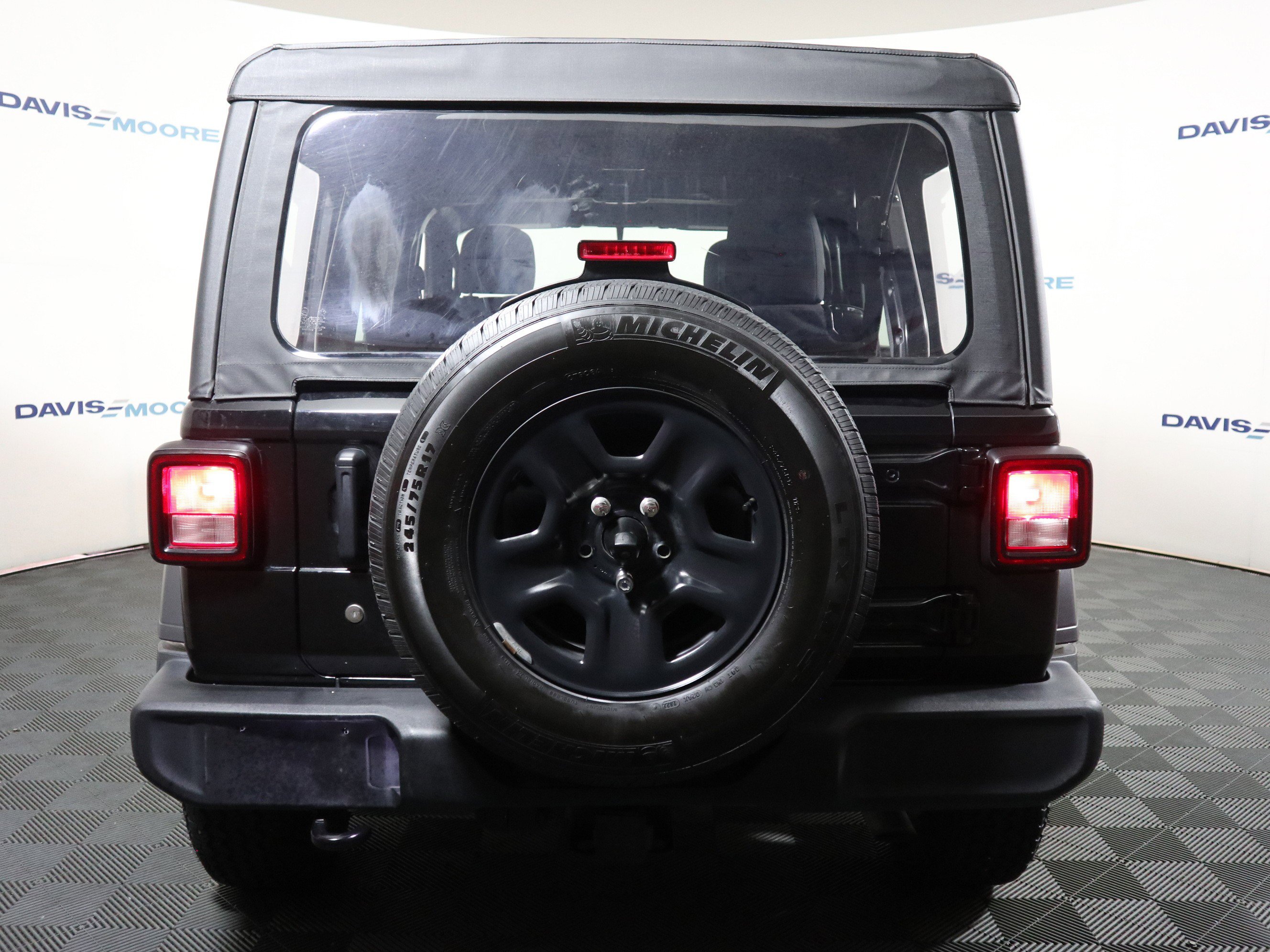 Used 2022 Jeep Wrangler Unlimited Sport image 7