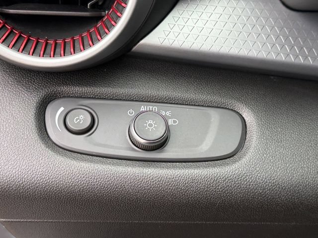 Used 2024 Chevrolet Trax RS FWD image 5