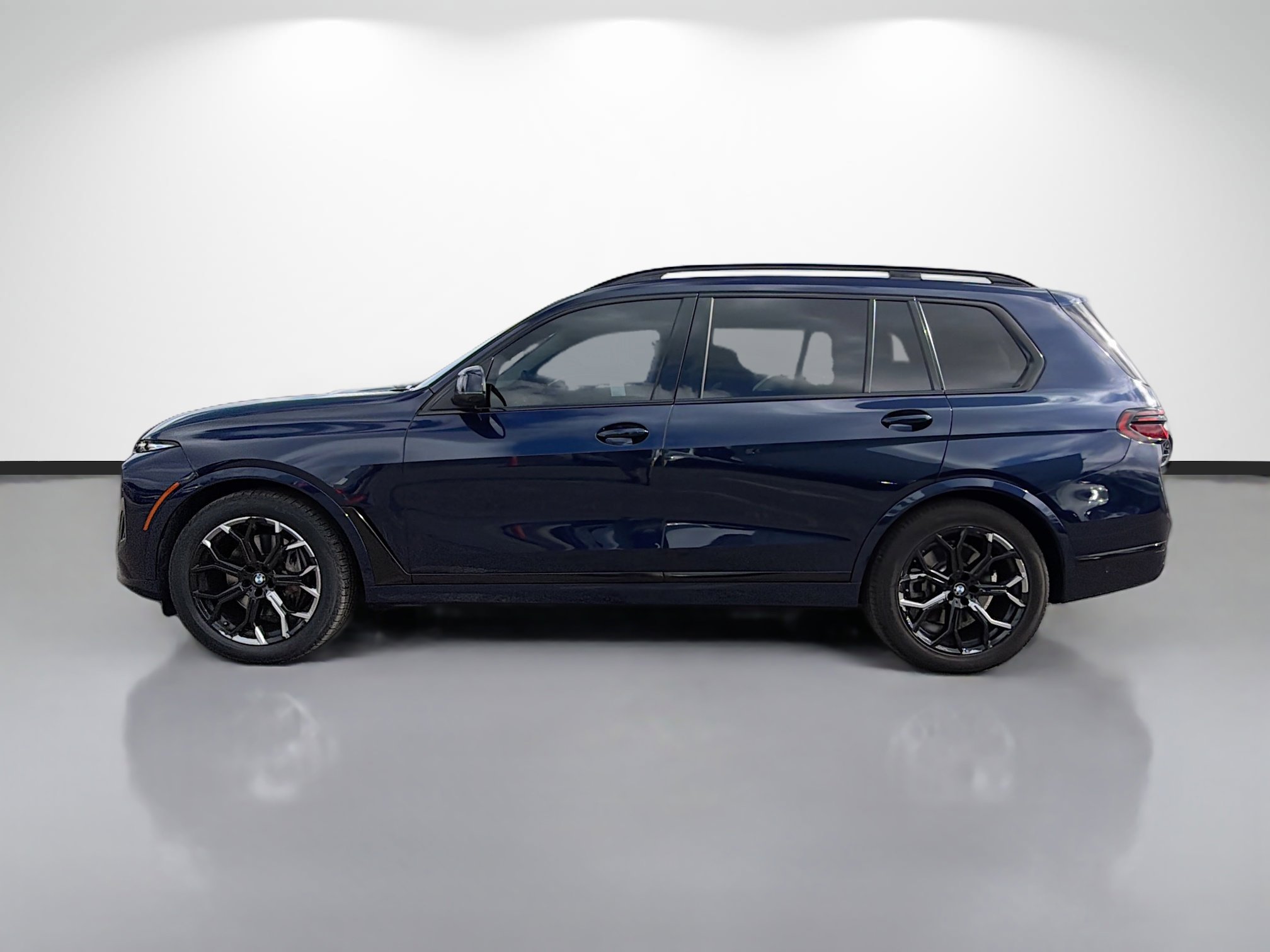 Used 2023 BMW X7 xDrive40i image 6