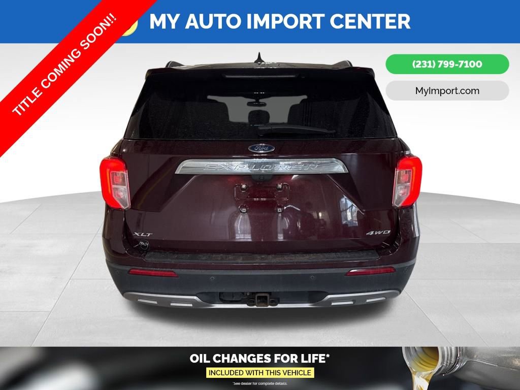 Used 2022 Ford Explorer XLT w/ Equipment Group 202A image 6